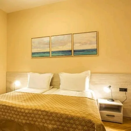Orange Hotel Tirana