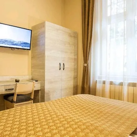 Orange ホテル ティラナ