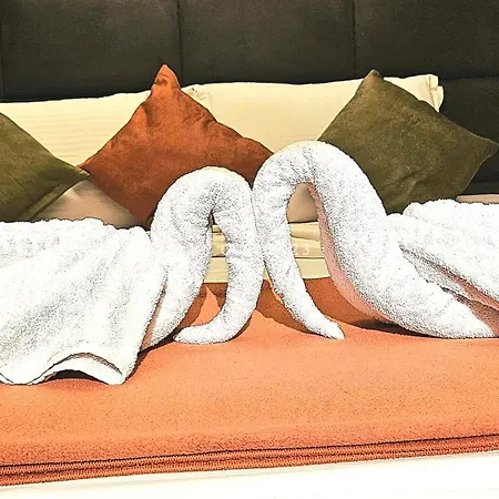 Orange فندق
